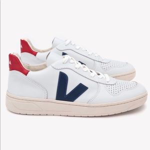 VEJA V-10 Sneakers